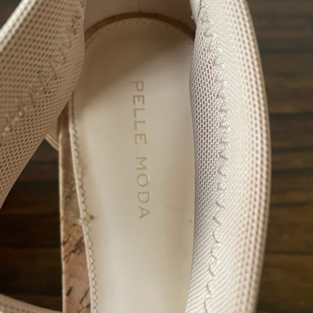 Pelle Moda, women’s 9.5, strappy tan cork and stretchy nylon wedge sandal - Picture 5 of 10